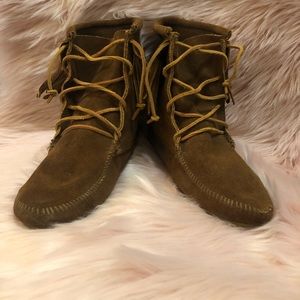 Minnetonka Moccasins (GUC)